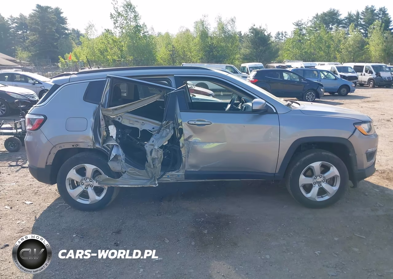 2017 Jeep New Compass Latitude 4X4 VIN:3C4NJDBB7HT660415 - 13