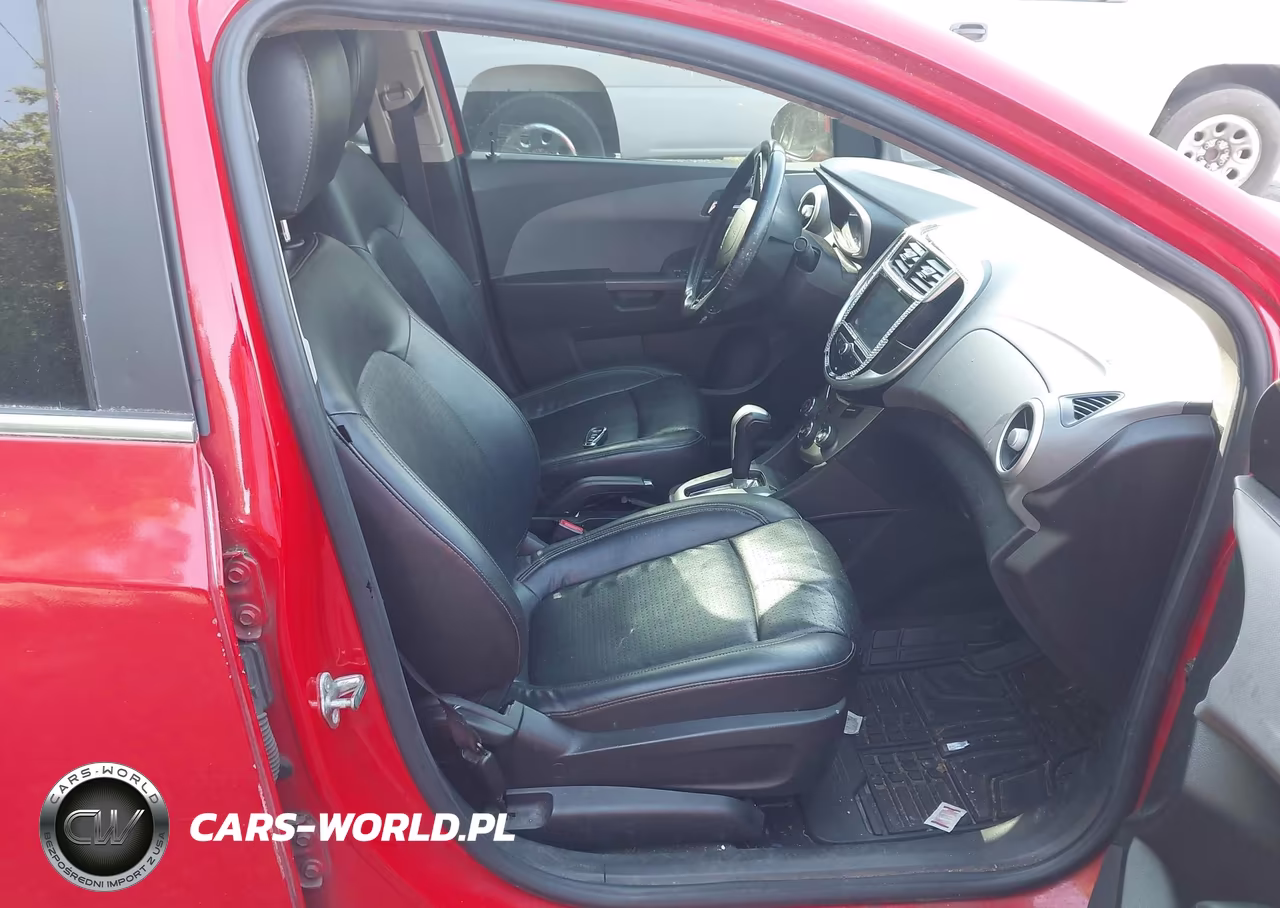2017 Chevrolet Sonic Premier Auto VIN:1G1JF5SB1H4127271 - 5