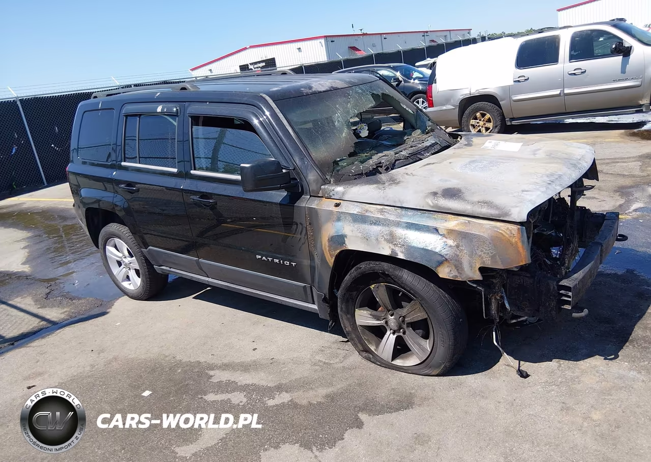 2014 Jeep Patriot Latitude – zdjęcie 1 z 11