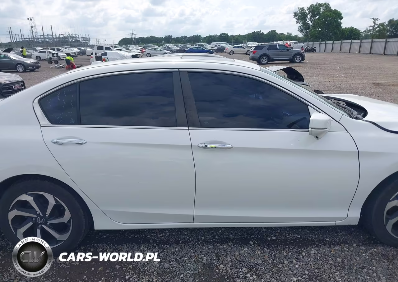 2017 Honda Accord Ex VIN:1HGCR2F72HA115211 - 14