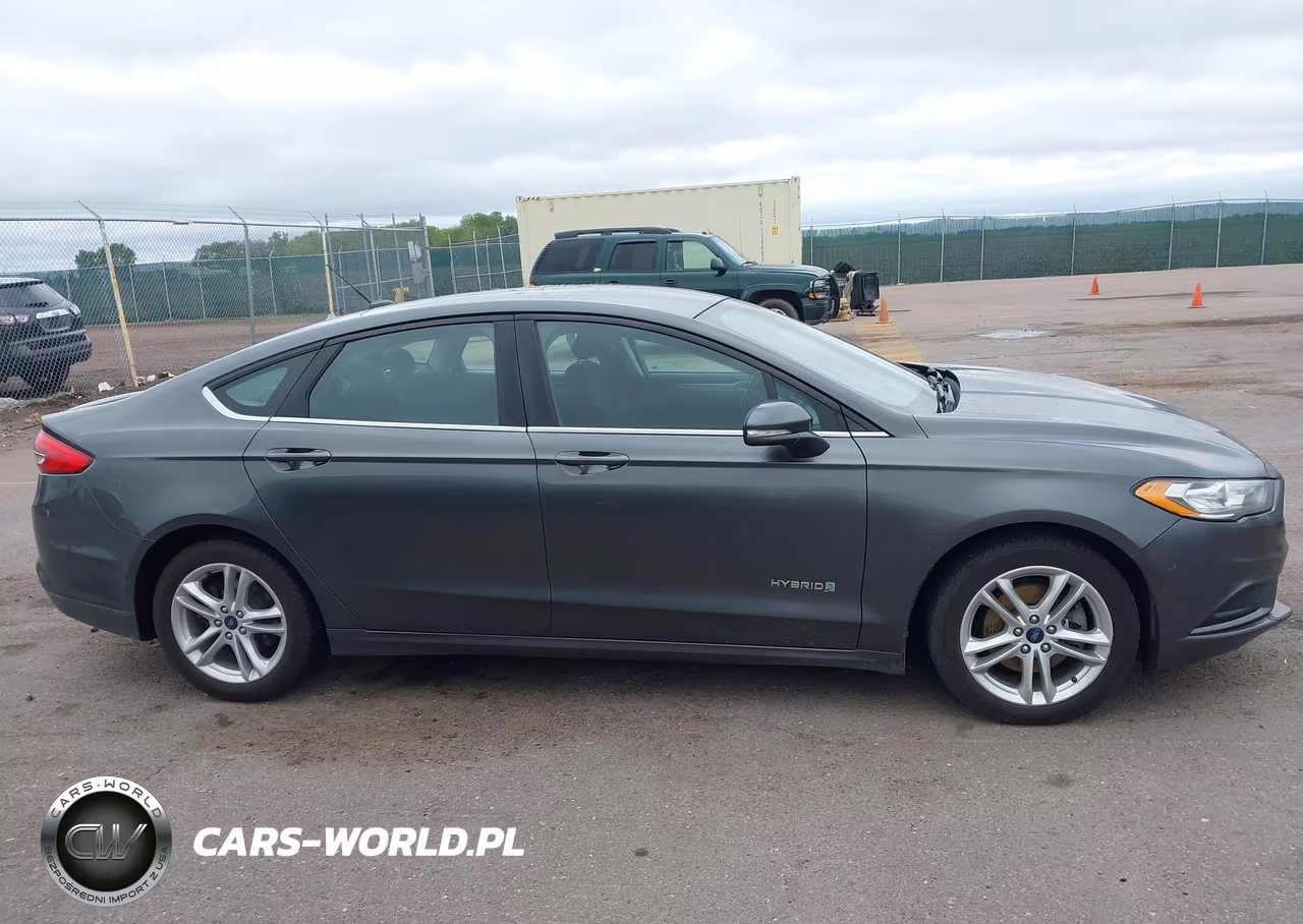 2018 Ford Fusion Hybrid Se VIN:3FA6P0LU9JR220975 - 13
