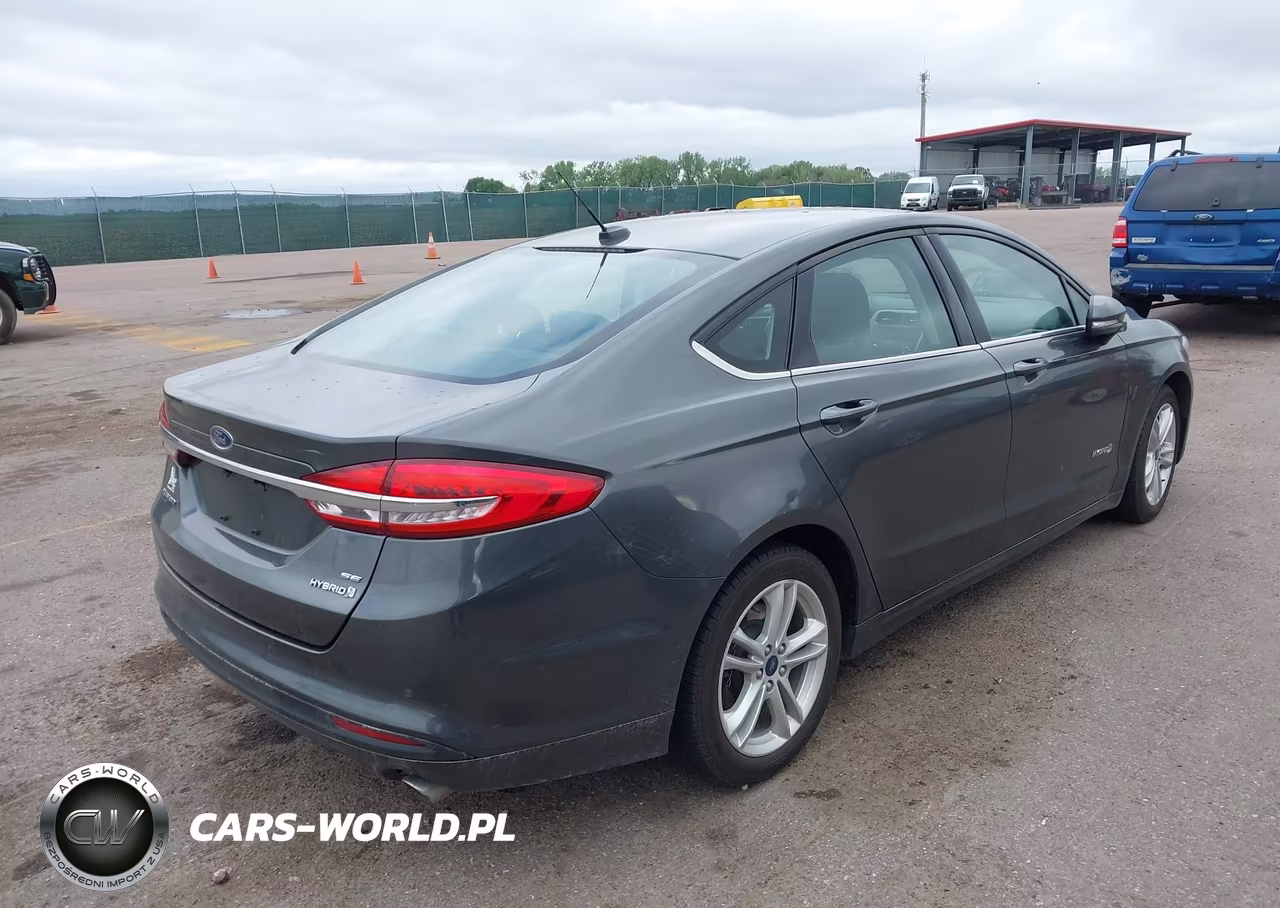 2018 Ford Fusion Hybrid Se VIN:3FA6P0LU9JR220975 - 4