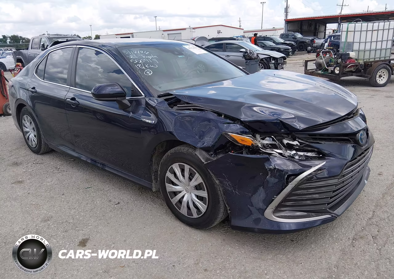 2021 Toyota Camry Le Hybrid