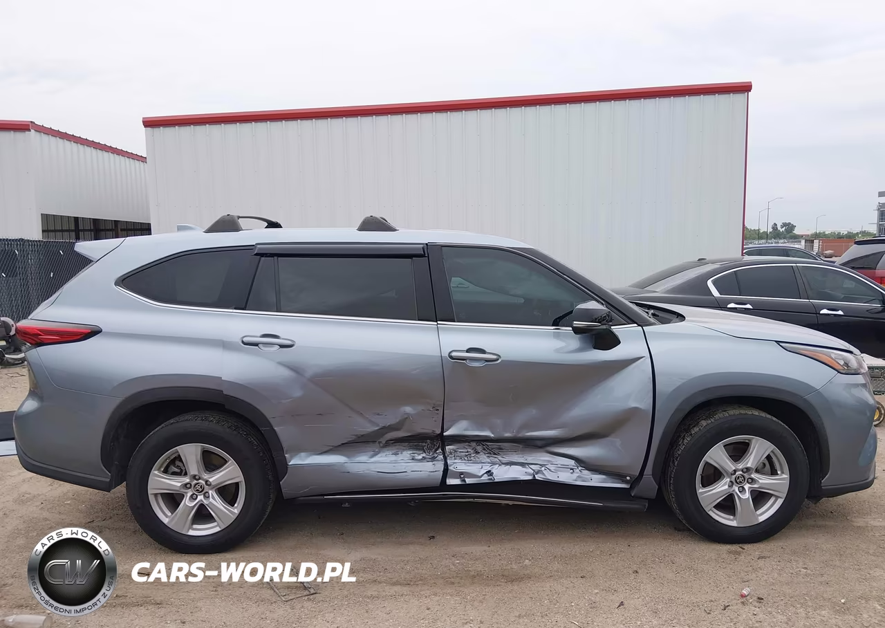2020 Toyota Highlander Le VIN:5TDZZRAH9LS019802 - 13