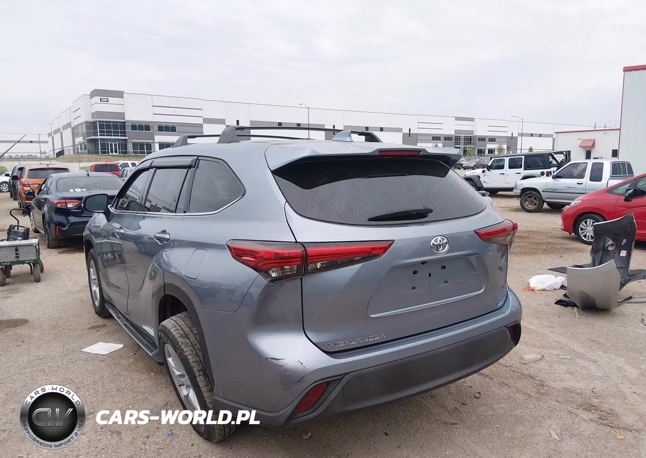 2020 Toyota Highlander Le VIN:5TDZZRAH9LS019802 - 3