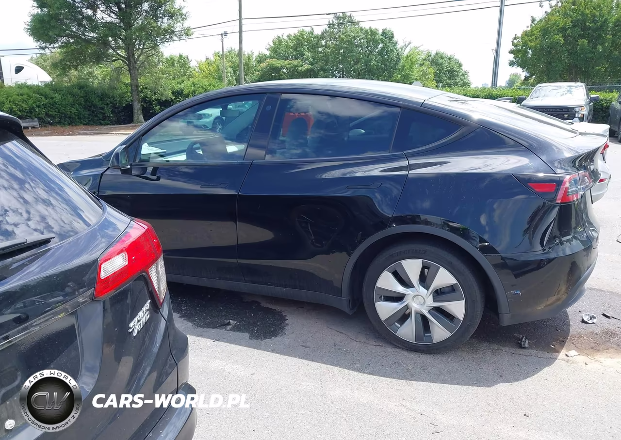 2022 Tesla Model Y Long Range Dual Motor All-Wheel Drive VIN:7SAYGAEE8NF380998 - 13