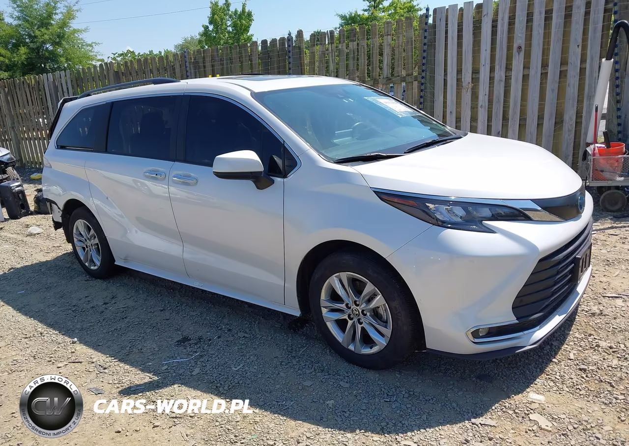 2024 Toyota Sienna Xle – zdjęcie 1 z 17
