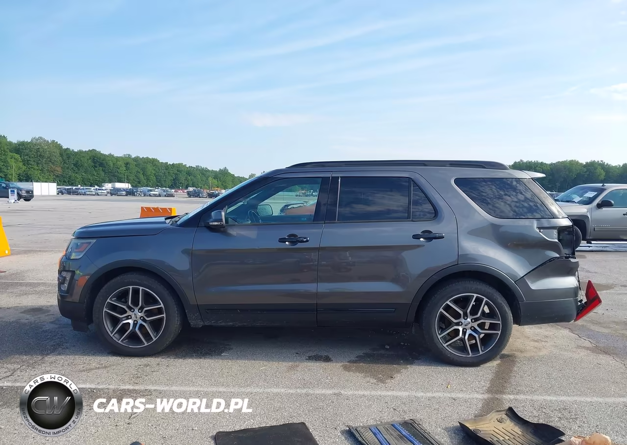 2017 Ford Explorer Sport VIN:1FM5K8GT3HGC04305 - 14