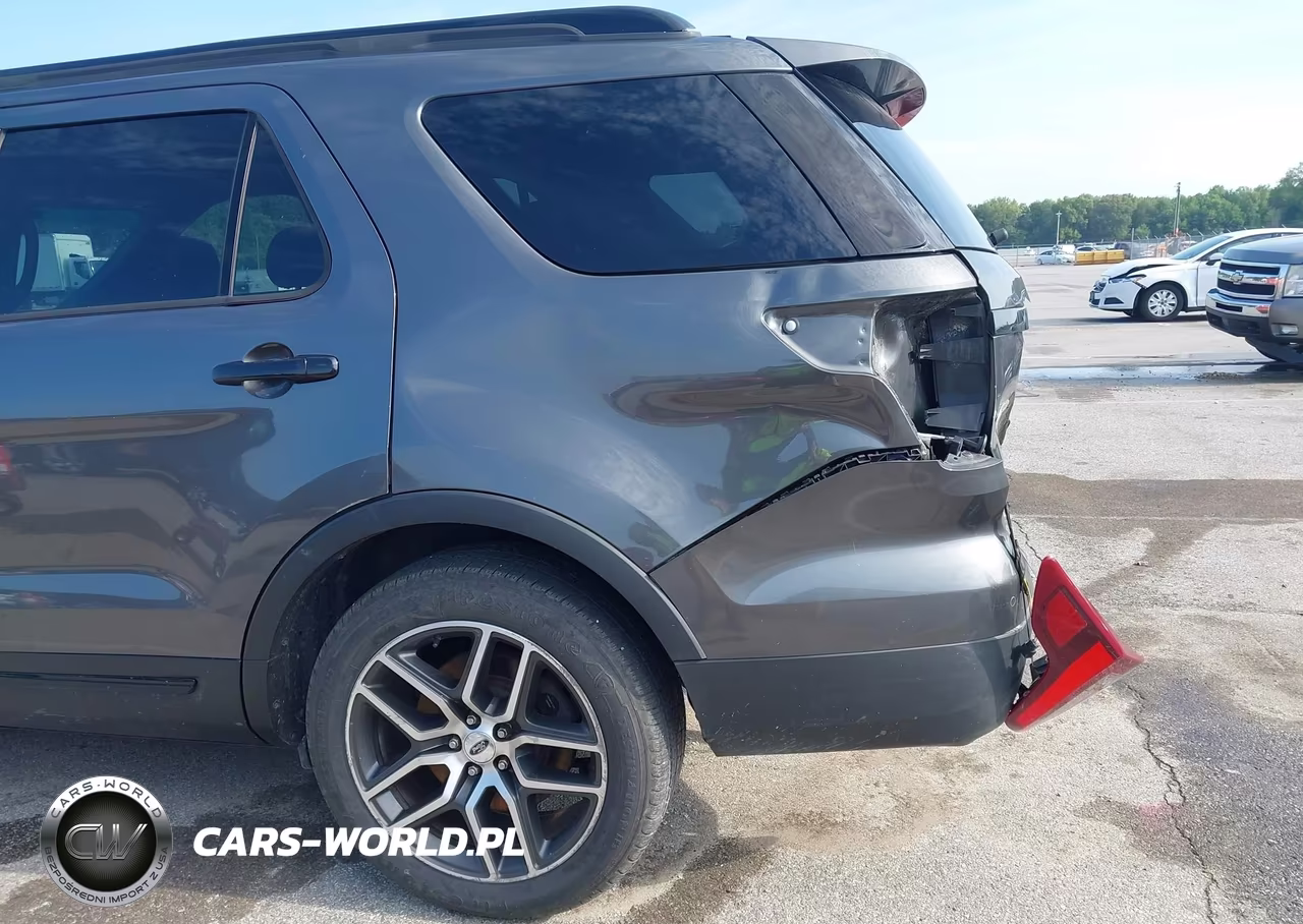 2017 Ford Explorer Sport VIN:1FM5K8GT3HGC04305 - 6