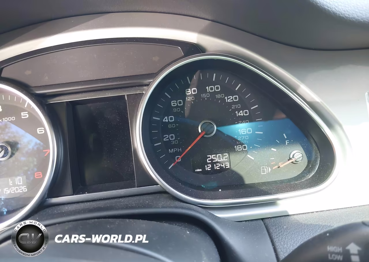 2012 Audi Q7 3.0T Premium VIN:WA1LGAFEXCD008874 - 7