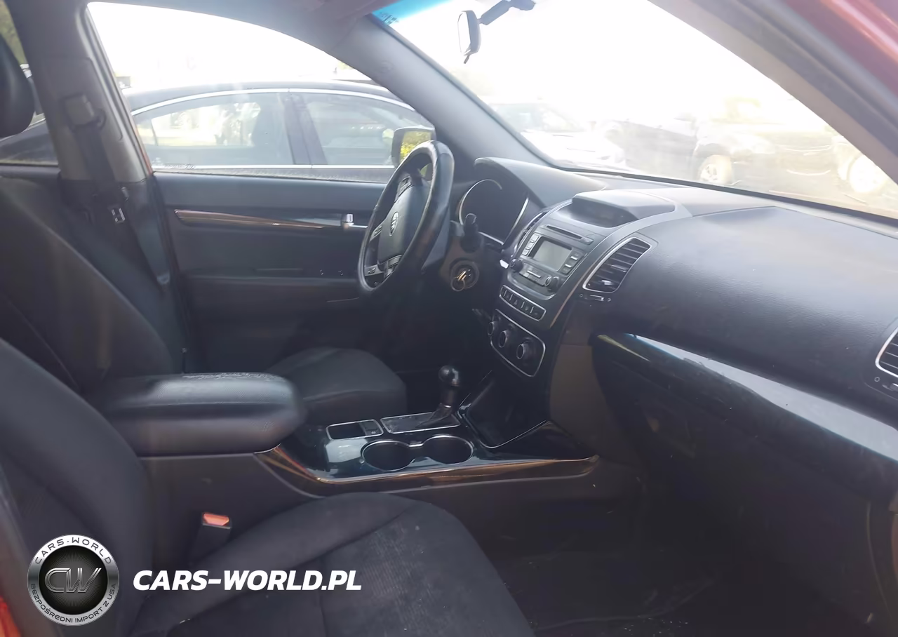 2014 Kia Sorento Lx VIN:5XYKT3A68EG487857 - 5