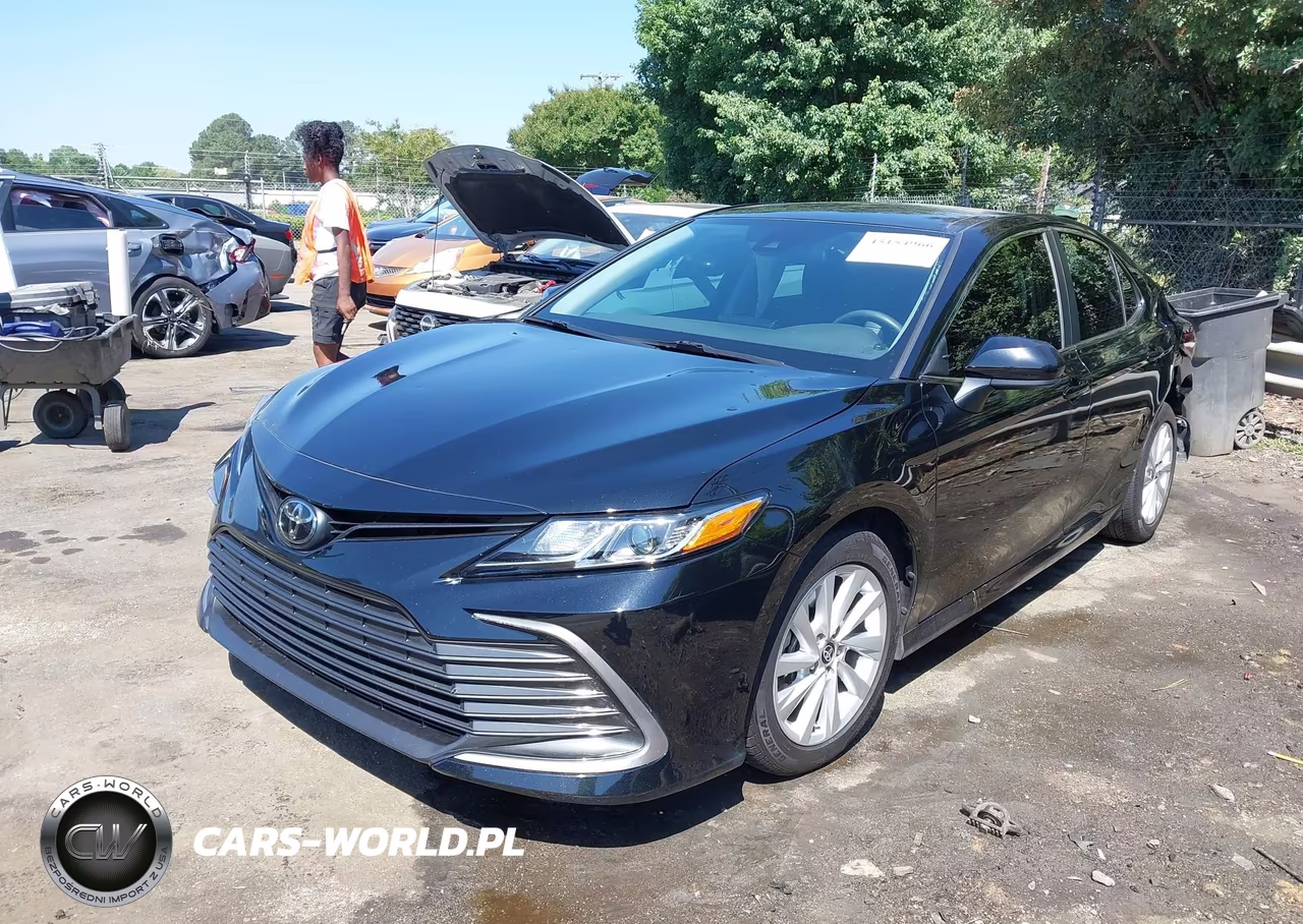 2023 Toyota Camry Le VIN:4T1C11AK8PU828070 - 2