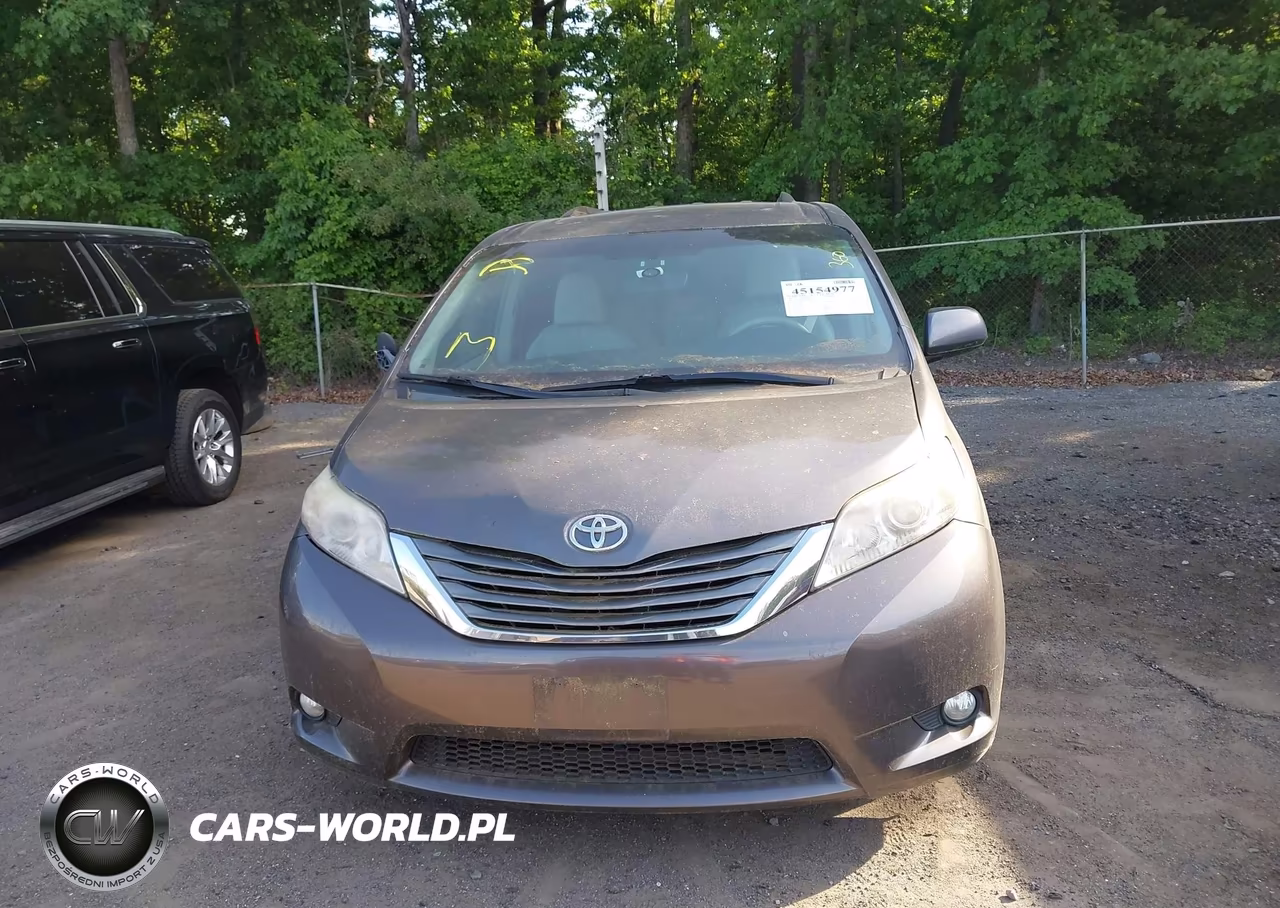 2011 Toyota Sienna Xle V6 VIN:5TDYK3DC5BS040870 - 12