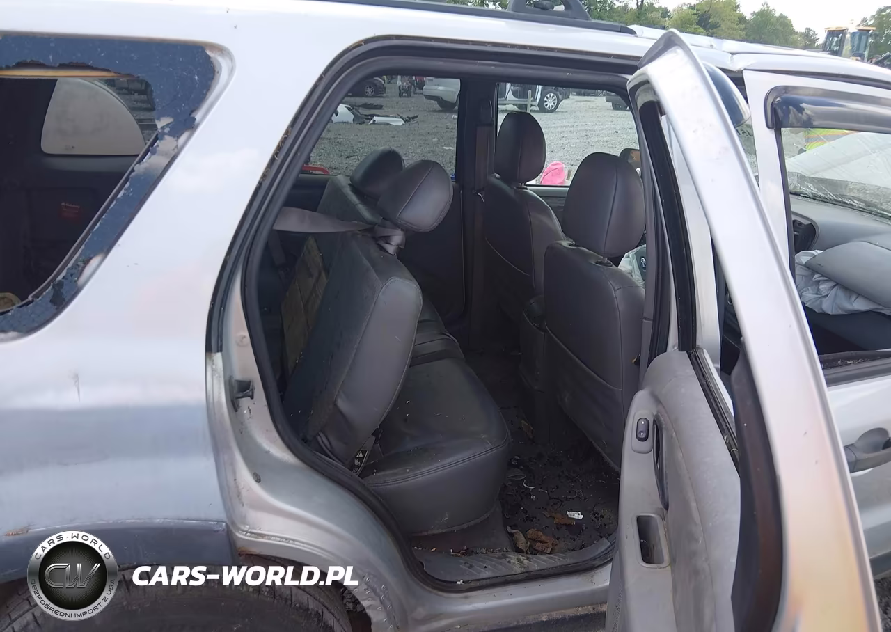 2002 Ford Escape Xlt VIN:1FMYU04152KE10516 - 8