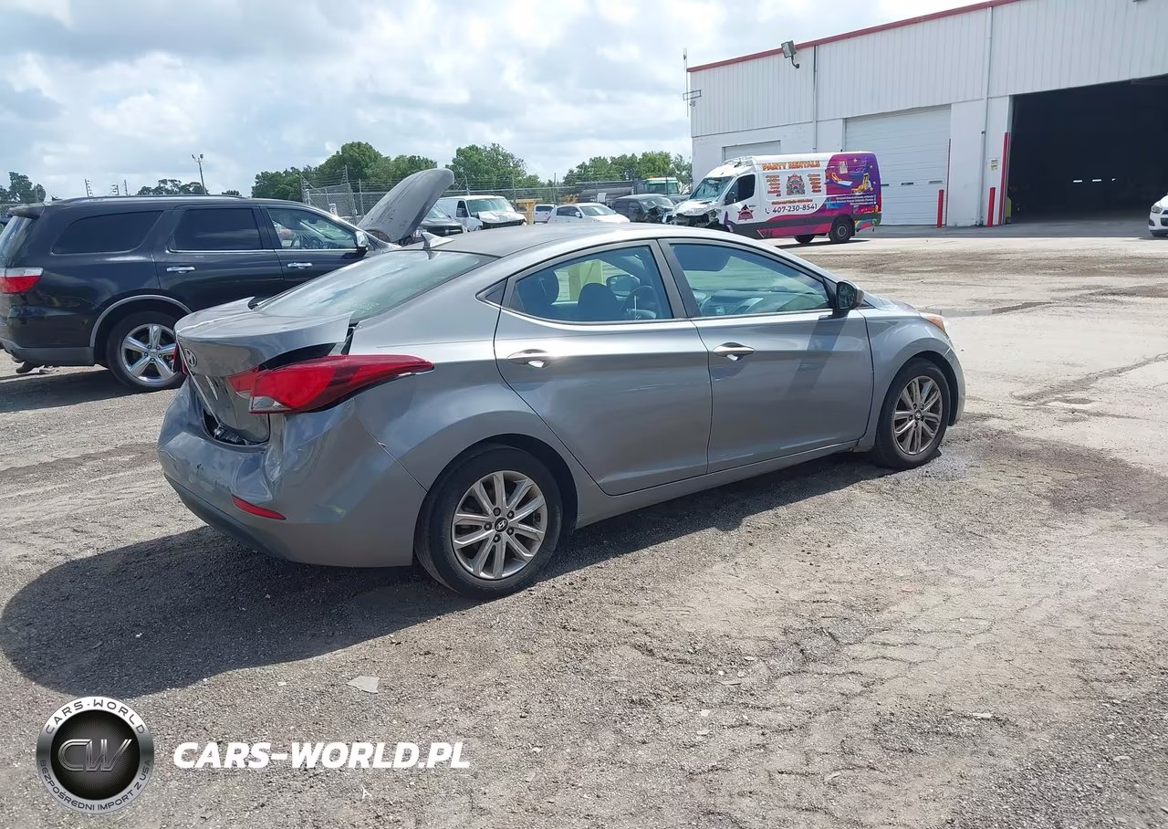 2014 Hyundai Elantra Se VIN:5NPDH4AE0EH483480 - 4