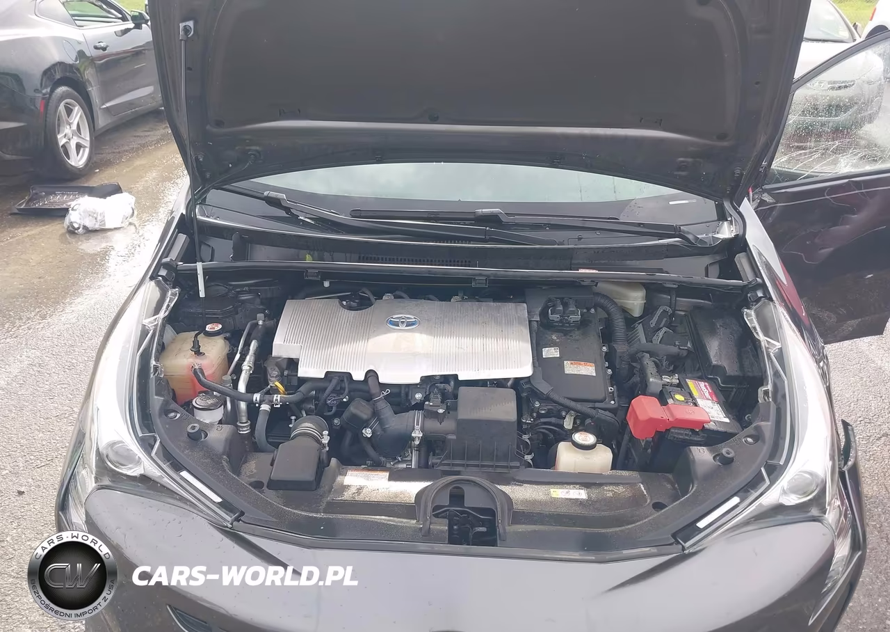2018 Toyota Prius Four VIN:JTDKARFU2J3064870 - 10