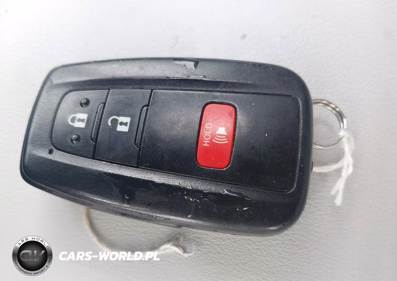 2018 Toyota Prius Four VIN:JTDKARFU2J3064870 - 11