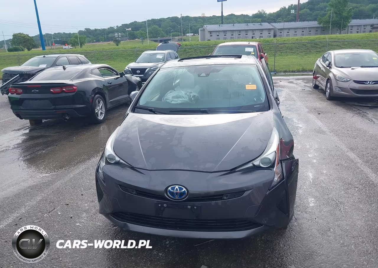 2018 Toyota Prius Four VIN:JTDKARFU2J3064870 - 12