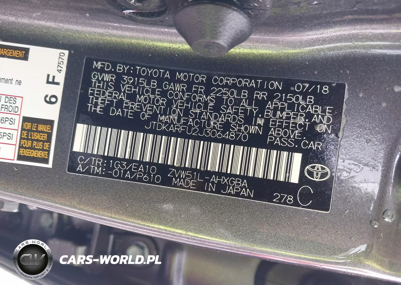 2018 Toyota Prius Four VIN:JTDKARFU2J3064870 - 9