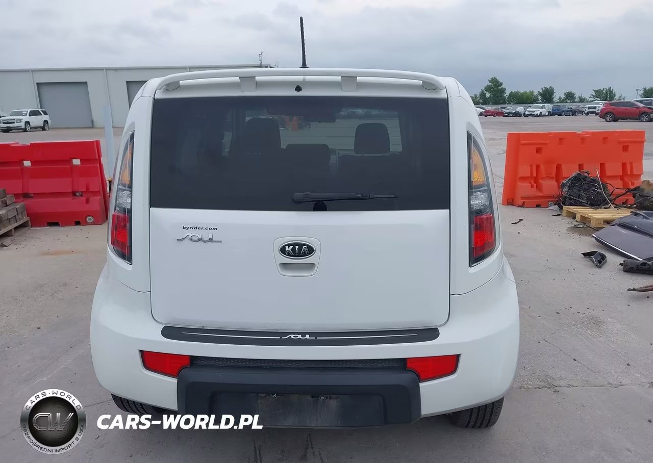 2010 Kia Soul + VIN:KNDJT2A23A7701289 - 16