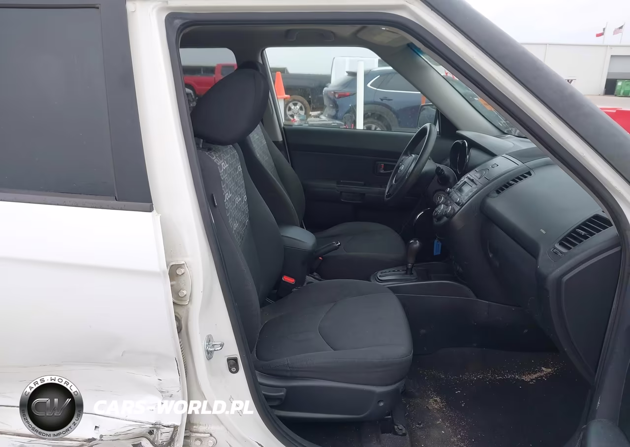 2010 Kia Soul + VIN:KNDJT2A23A7701289 - 5