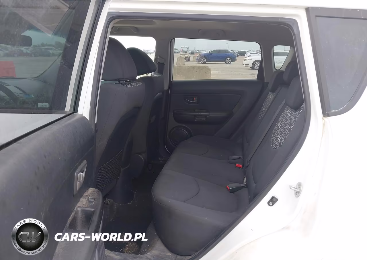 2010 Kia Soul + VIN:KNDJT2A23A7701289 - 8