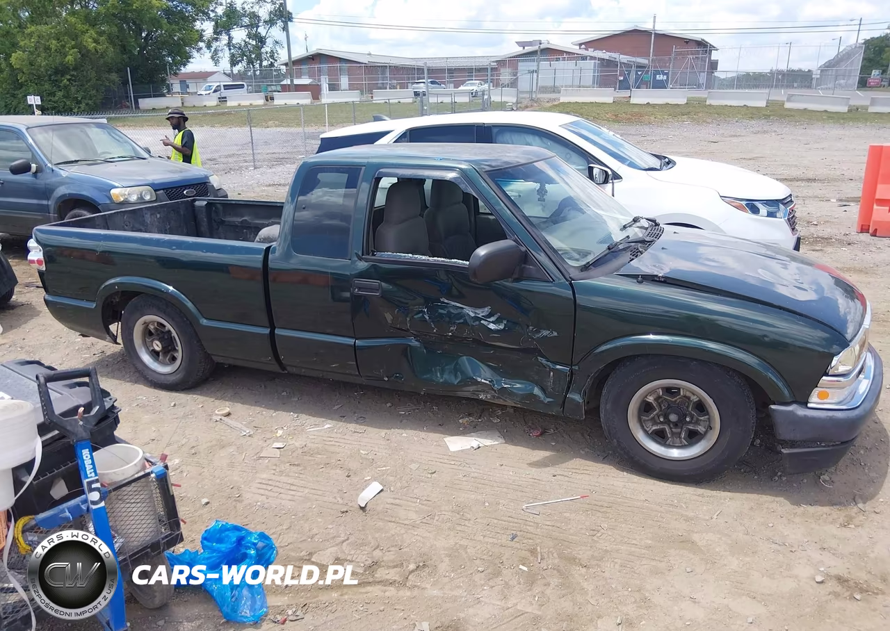 2003 Chevrolet S-10 Ls VIN:1GCCS19X638283748 - 14