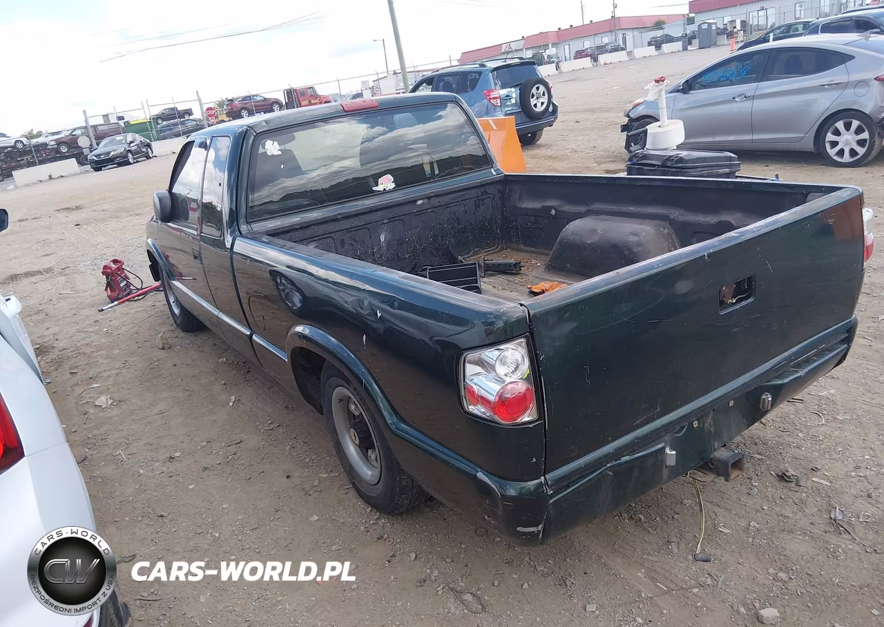 2003 Chevrolet S-10 Ls VIN:1GCCS19X638283748 - 3