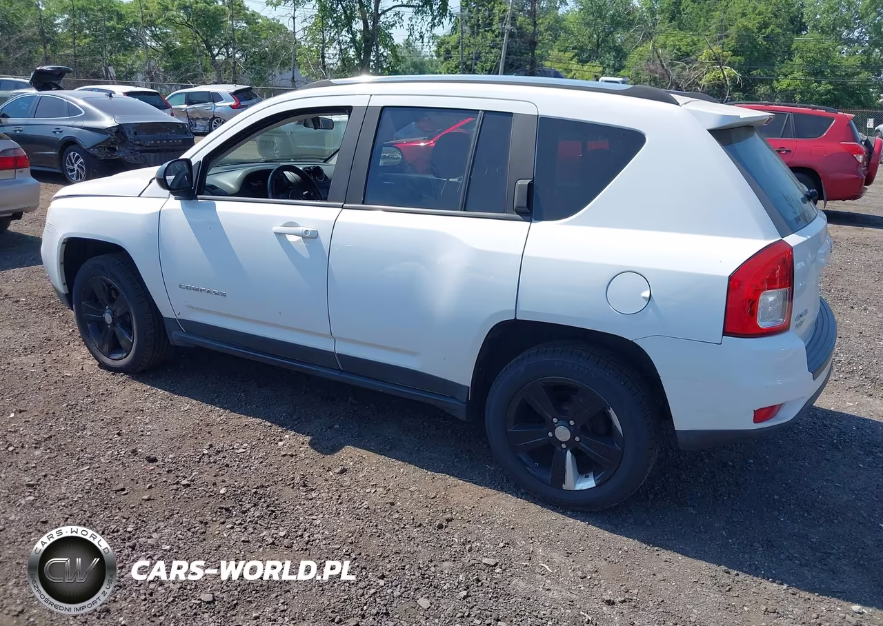 2012 Jeep Compass Sport VIN:1C4NJDBB1CD563368 - 3