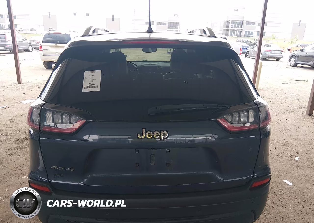 2020 Jeep Cherokee Latitude Lux 4X4 VIN:1C4PJMLX0LD655722 - 16