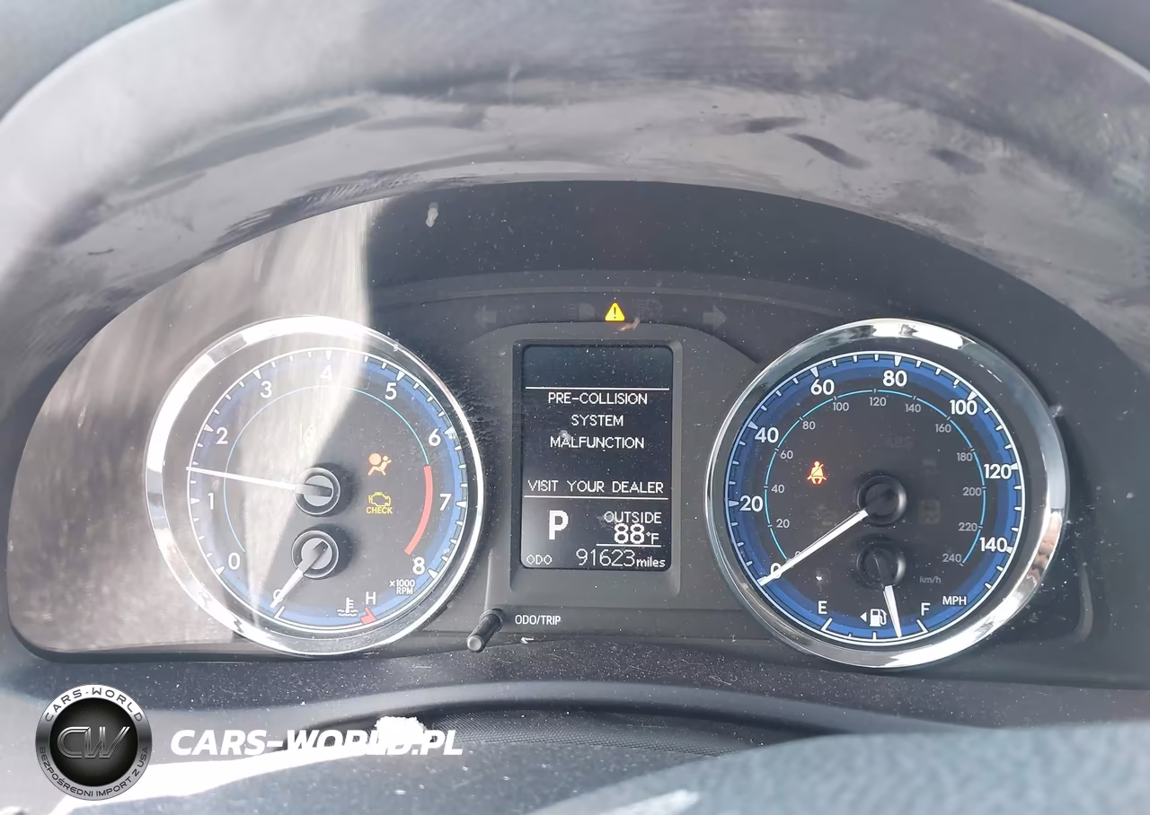 2018 Toyota Corolla Le VIN:5YFBURHE6JP748437 - 7