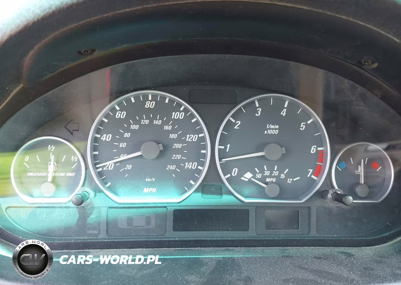 2001 BMW 330Ci VIN:WBABS53411JU87927 - 7
