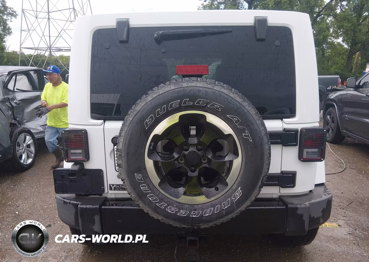 2014 Jeep Wrangler Unlimited Polar Edition VIN:1C4BJWEG4EL216177 - 16