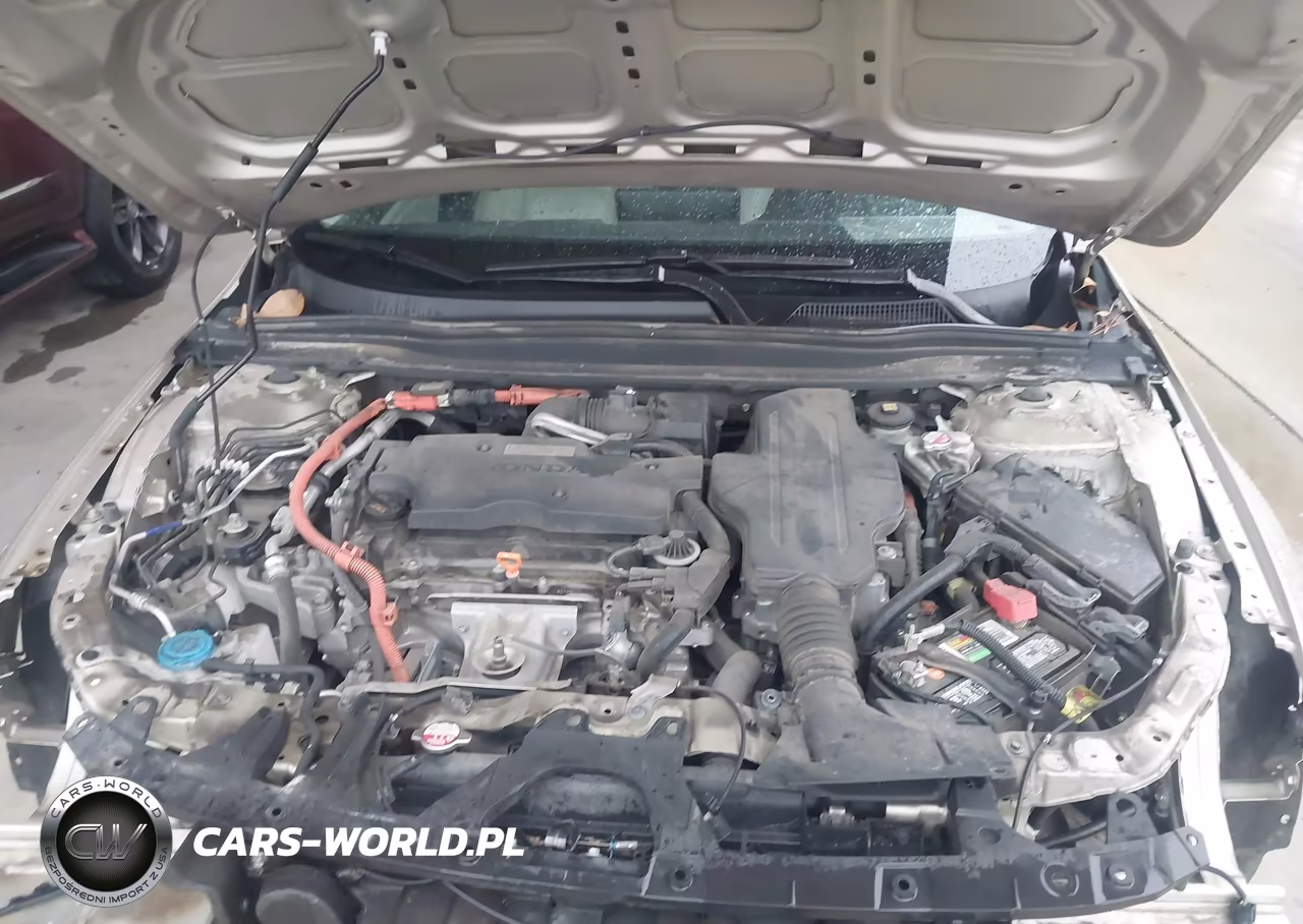 2018 Honda Accord Hybrid Touring VIN:1HGCV3F95JA017069 - 10