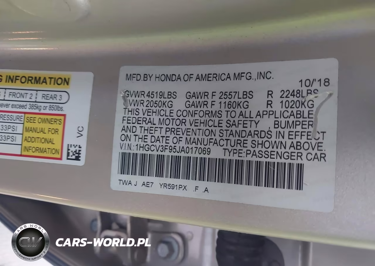 2018 Honda Accord Hybrid Touring VIN:1HGCV3F95JA017069 - 9