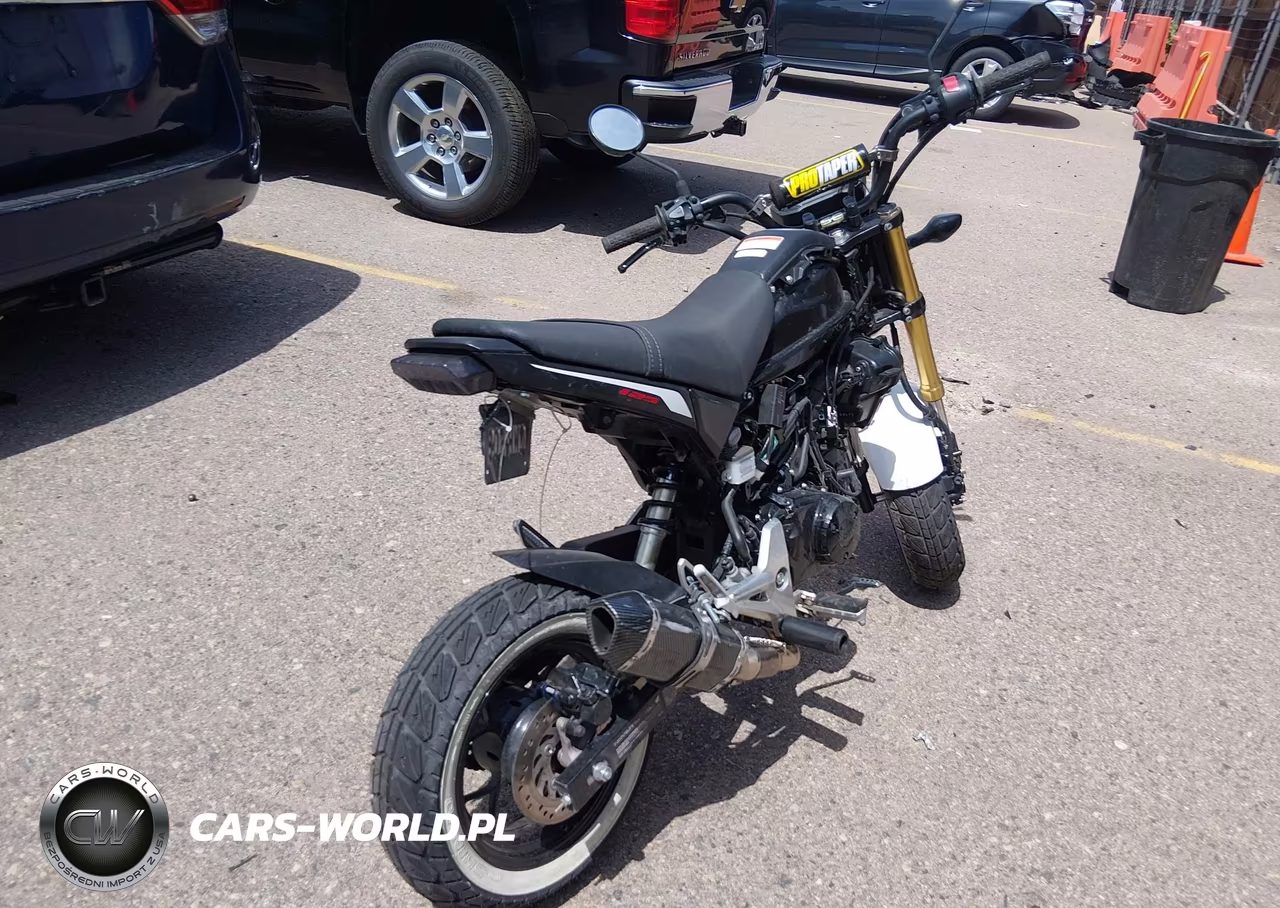 2015 Honda Grom 125 VIN:MLHJC6113F5108773 - 4