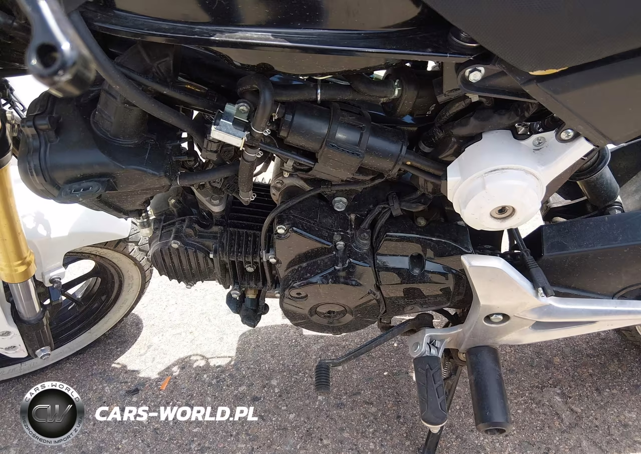 2015 Honda Grom 125 VIN:MLHJC6113F5108773 - 9
