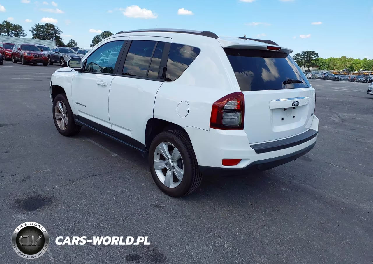 2016 Jeep Compass Latitude VIN:1C4NJCEA6GD615175 - 3