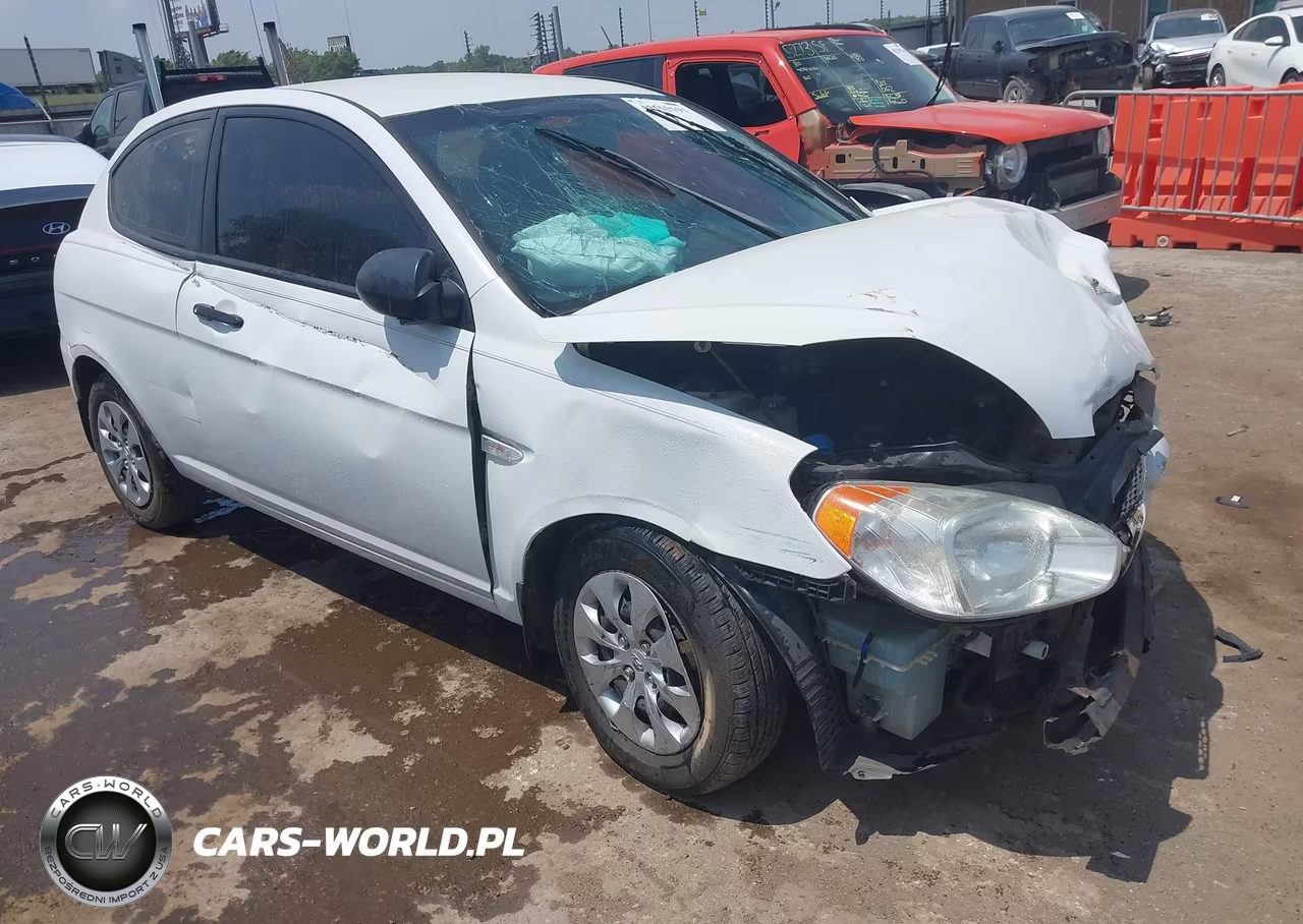 2009 Hyundai Accent Gs VIN:KMHCM36C49U112032 - 1