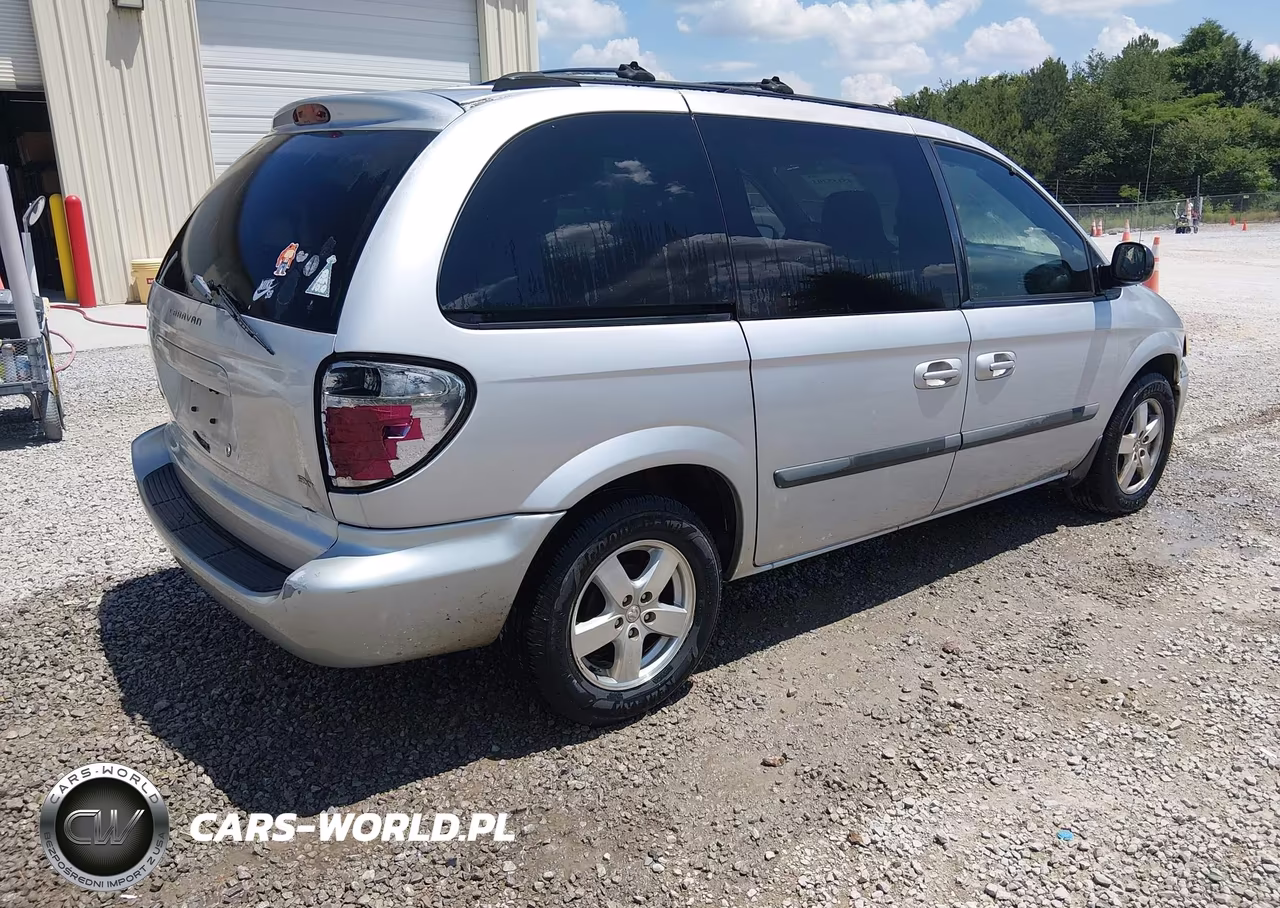2005 Dodge Caravan Sxt VIN:1D4GP45R35B130782 - 4