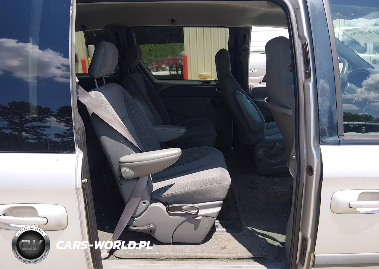 2005 Dodge Caravan Sxt VIN:1D4GP45R35B130782 - 8