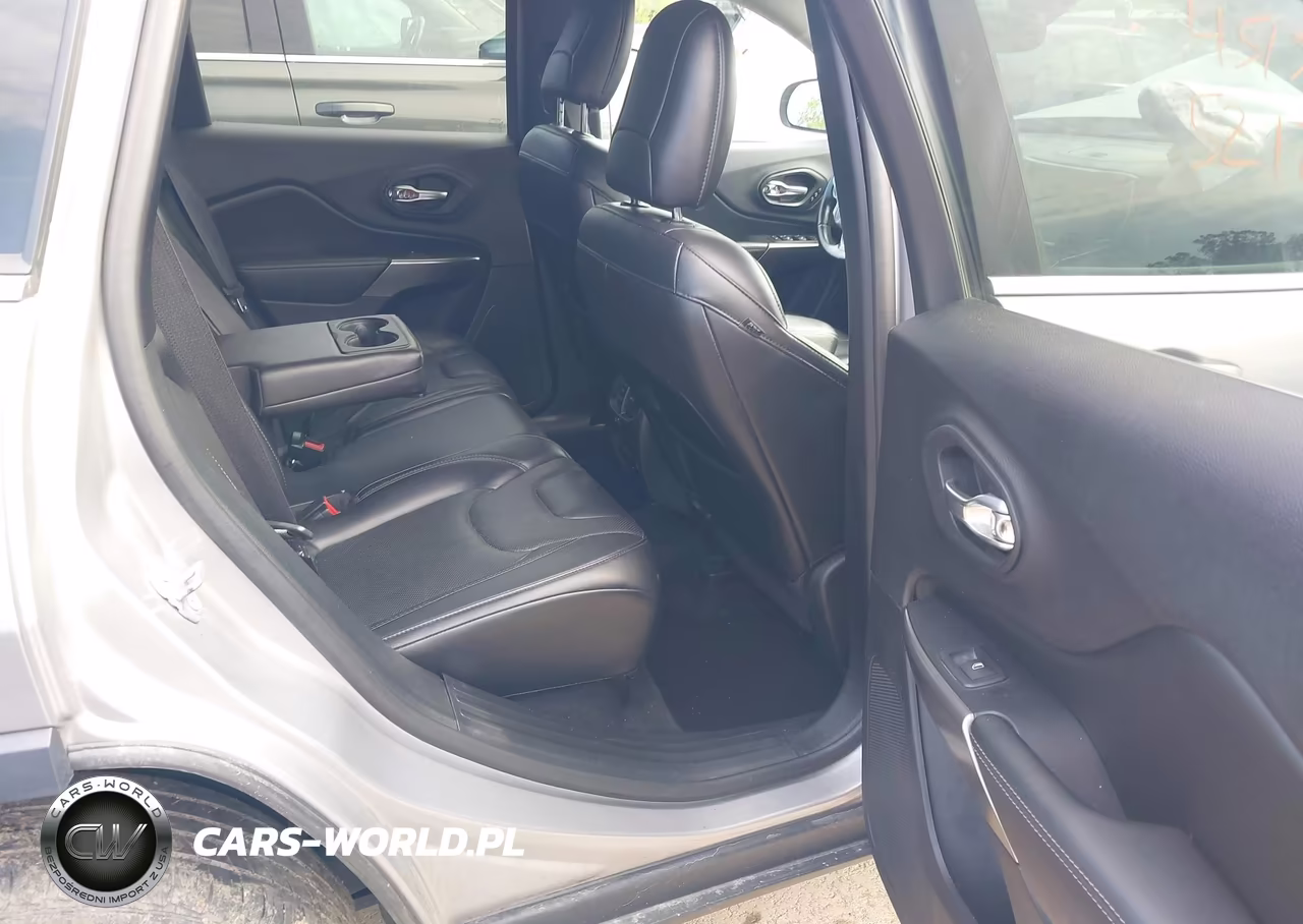 2020 Jeep Cherokee Limited 4X4 VIN:1C4PJMDN8LD557566 - 8