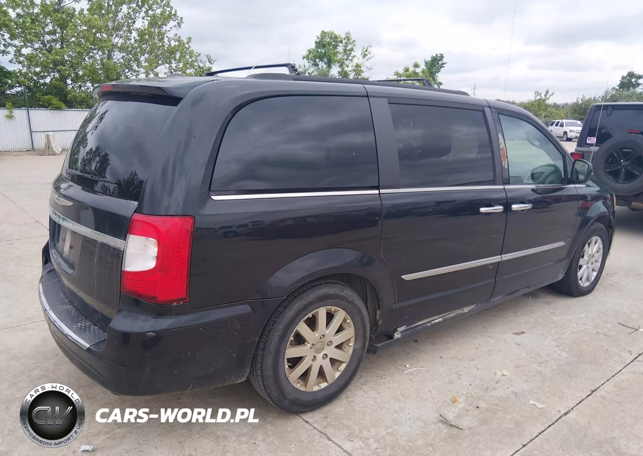 2015 Chrysler Town & Country Touring VIN:2C4RC1BGXFR753760 - 4