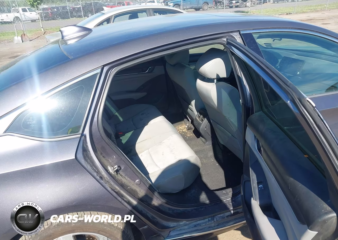 2018 Honda Accord Ex VIN:1HGCV1F40JA232853 - 8