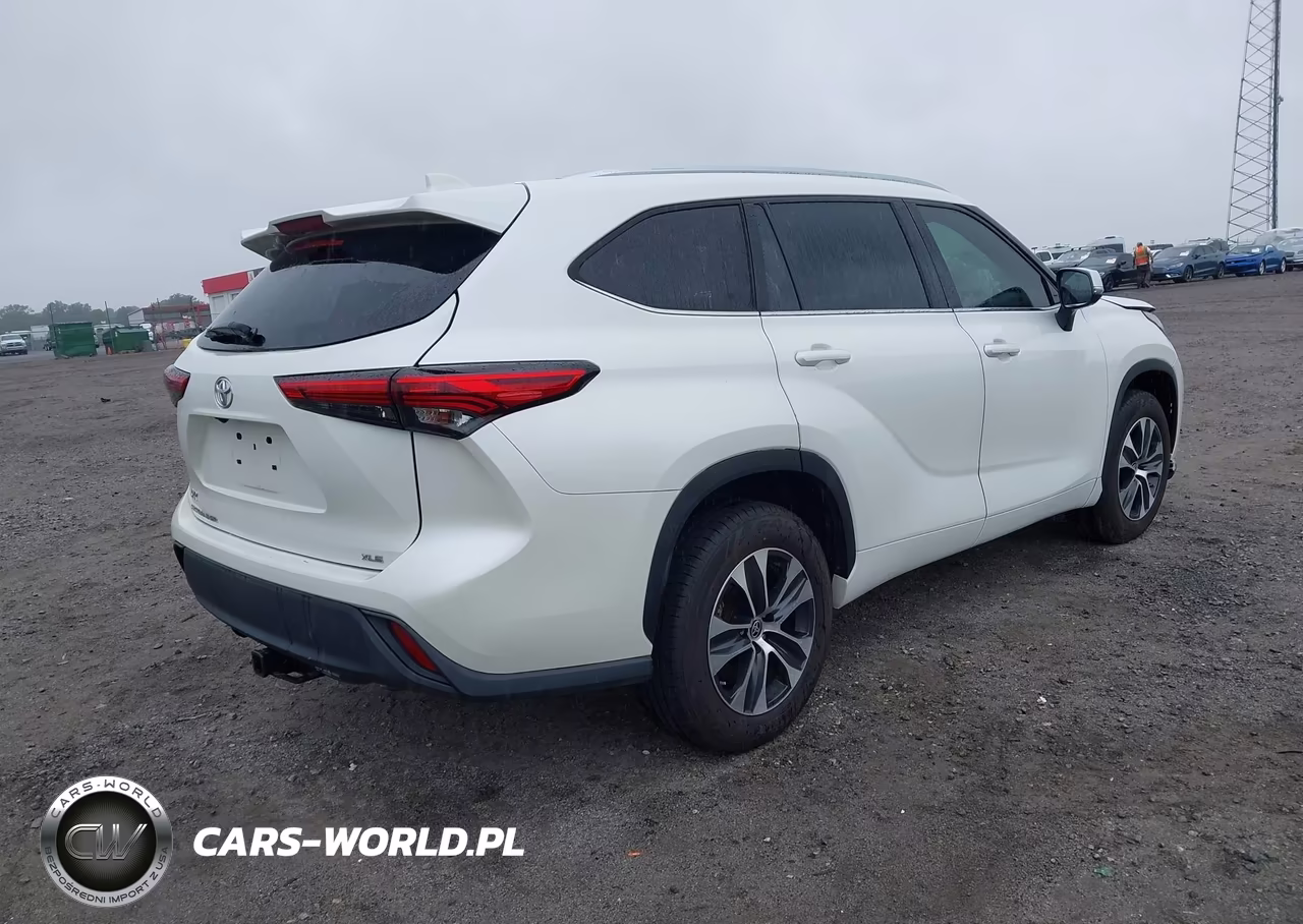 2020 Toyota Highlander Xle VIN:5TDHZRAH8LS513421 - 4