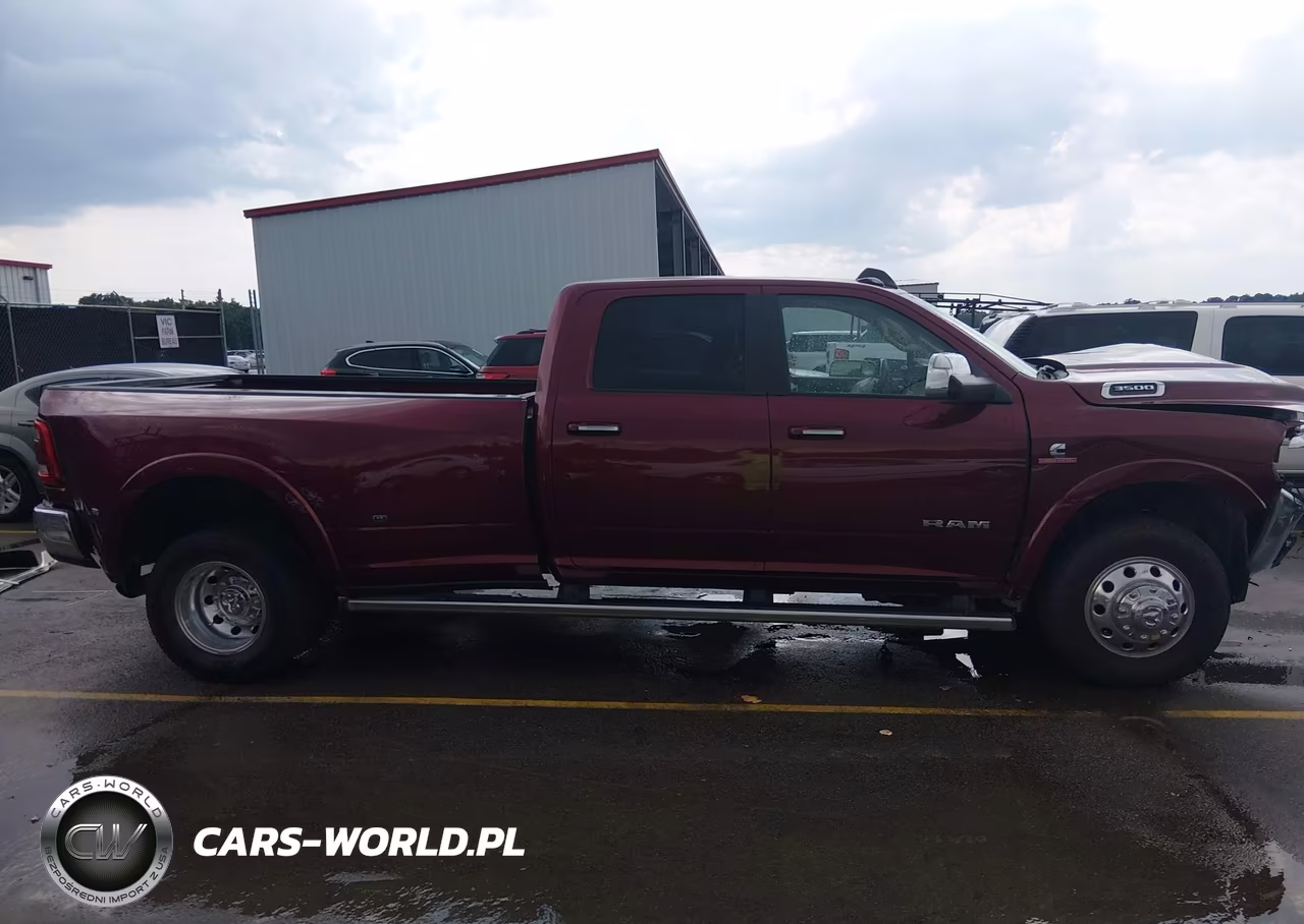 2022 Ram 3500 VIN:3C63RPJL7NG318213 - 13