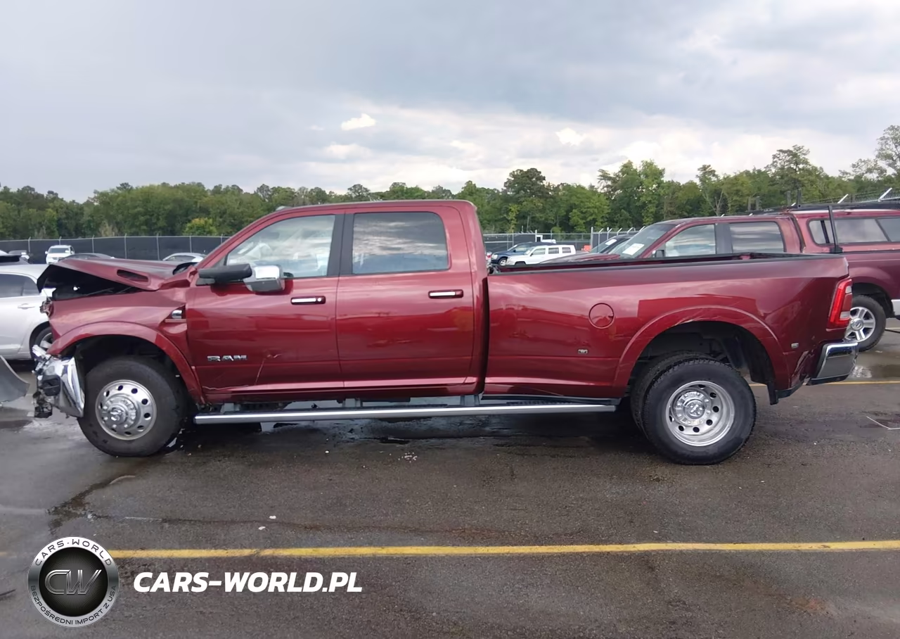 2022 Ram 3500 VIN:3C63RPJL7NG318213 - 14