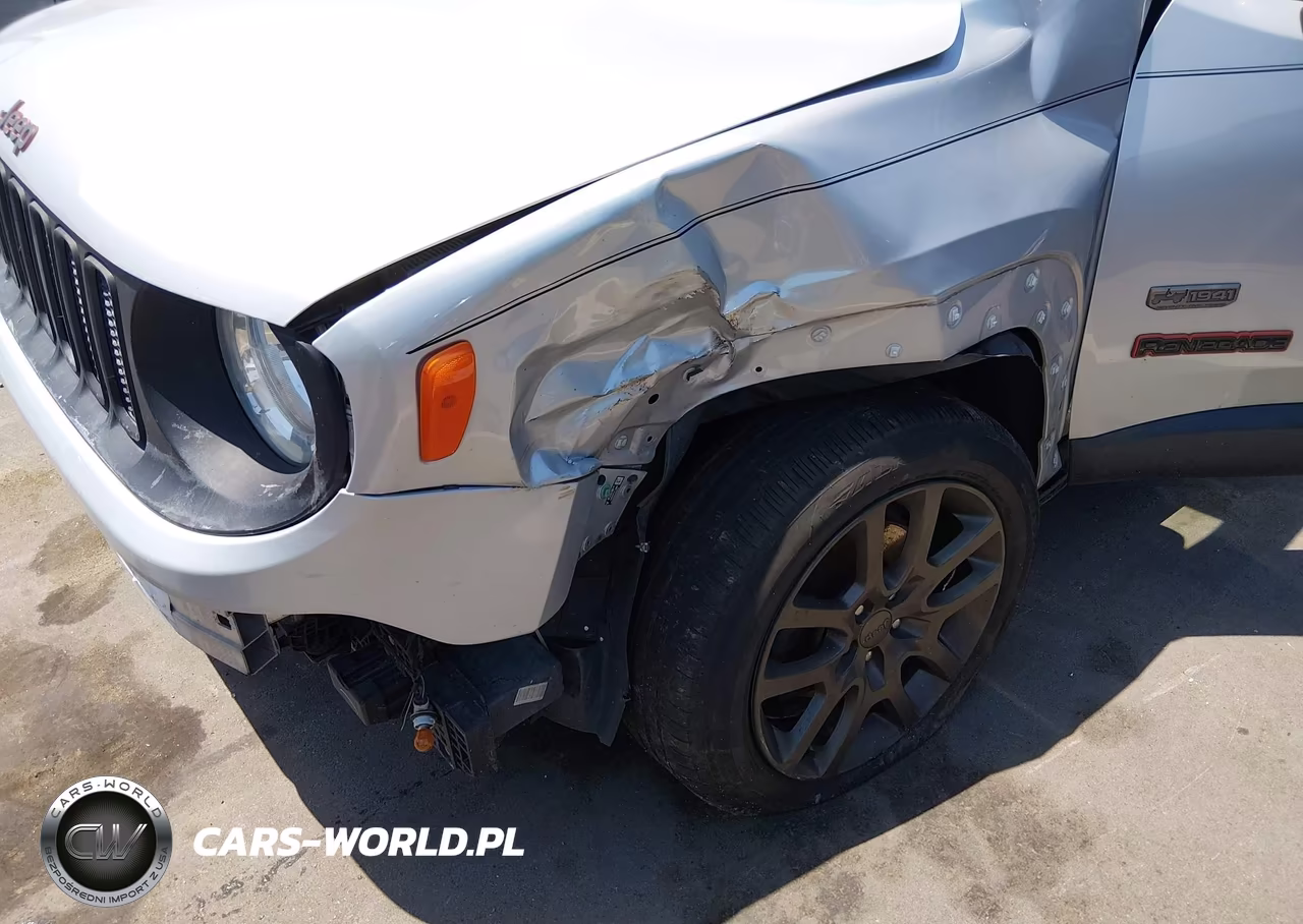 2016 Jeep Renegade 75Th Anniversary VIN:ZACCJABT9GPD77339 - 6