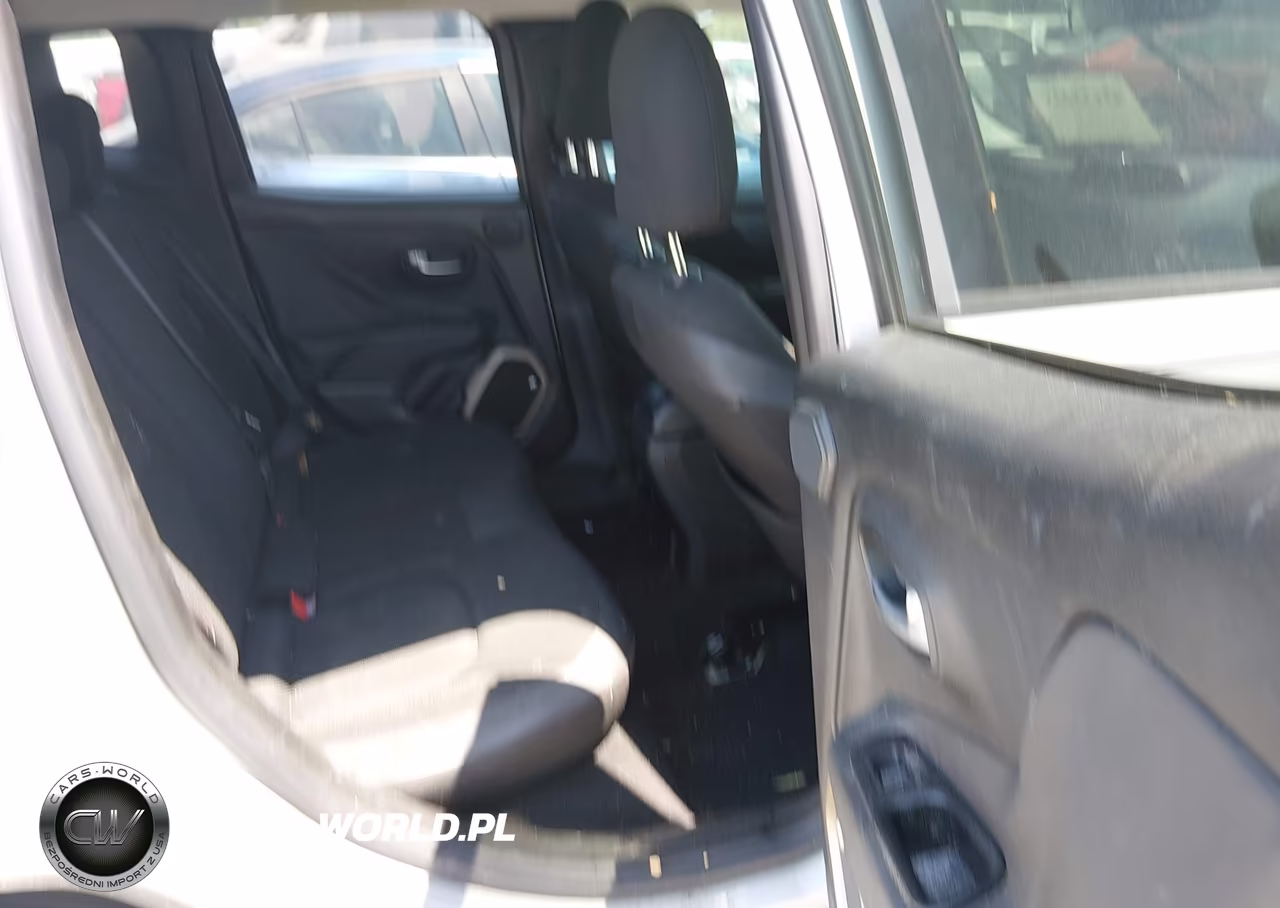 2016 Jeep Renegade 75Th Anniversary VIN:ZACCJABT9GPD77339 - 8
