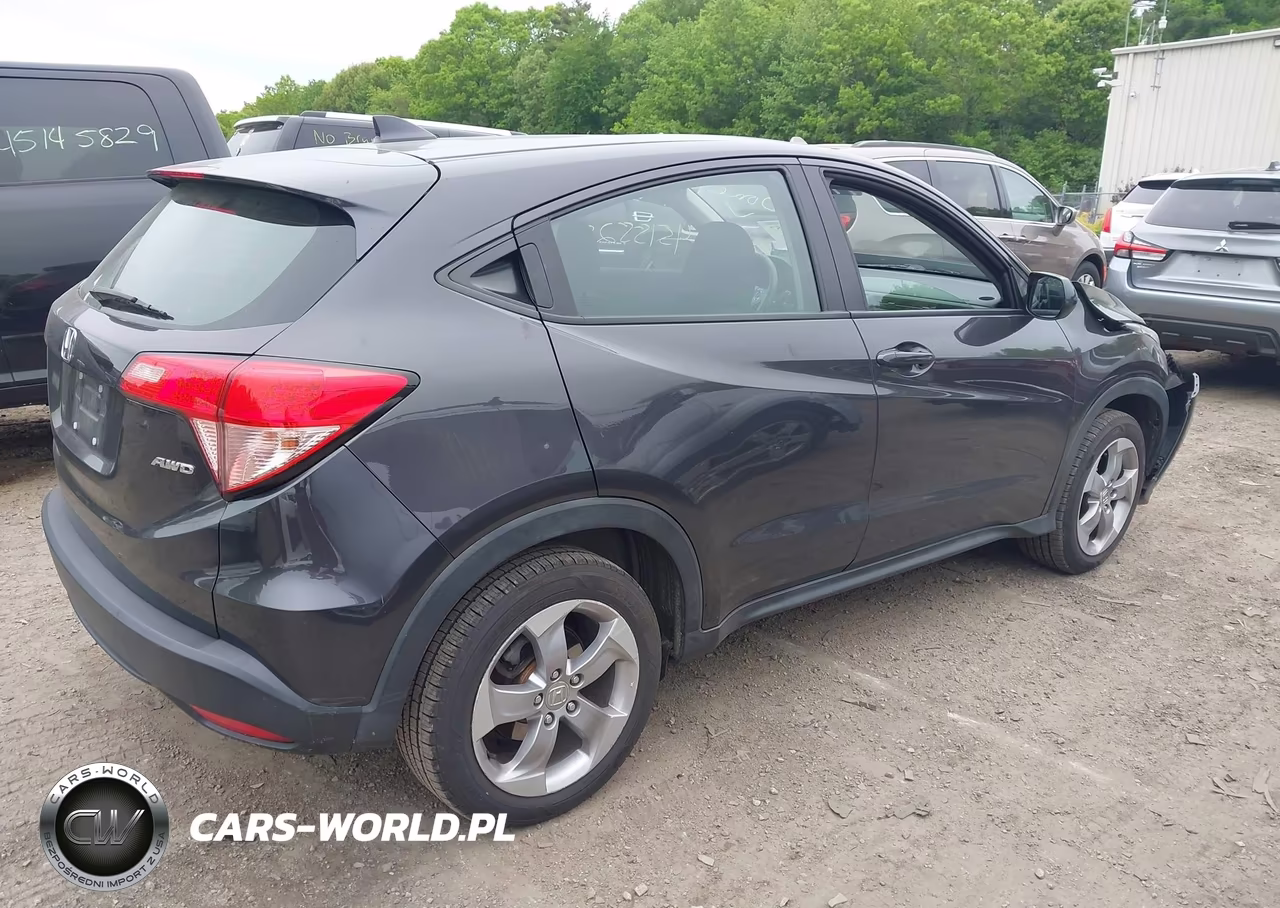 2017 Honda Hr-V Lx VIN:3CZRU6H34HG704619 - 4